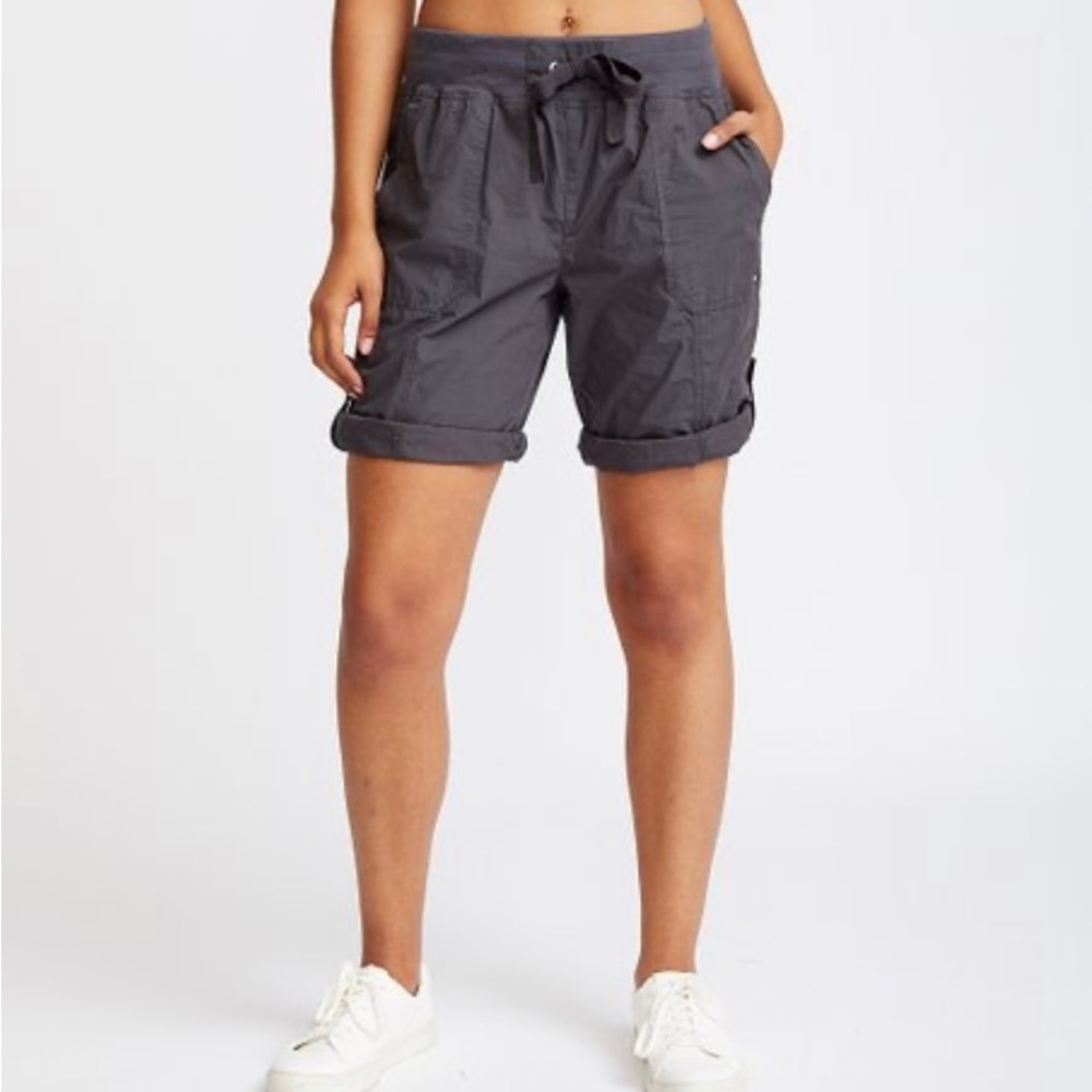 070 Tommy Hilfiger Khaki Convertible Shorts - Picture 8 of 8